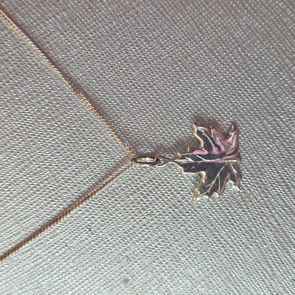 Sterling Silver Leaf Pendant Necklace
